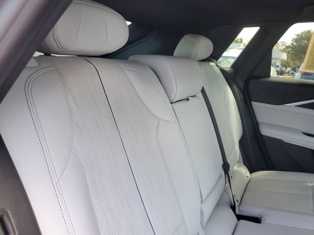 2024 Cadillac LYRIQ Sport 2