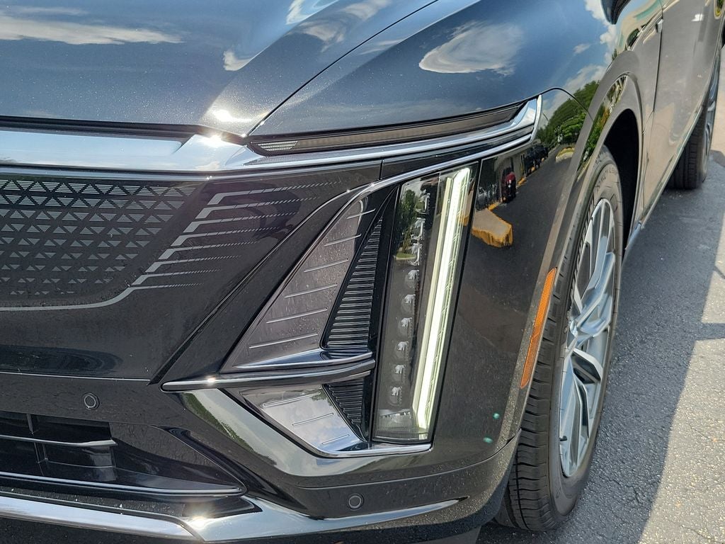 2024 Cadillac LYRIQ Sport 3