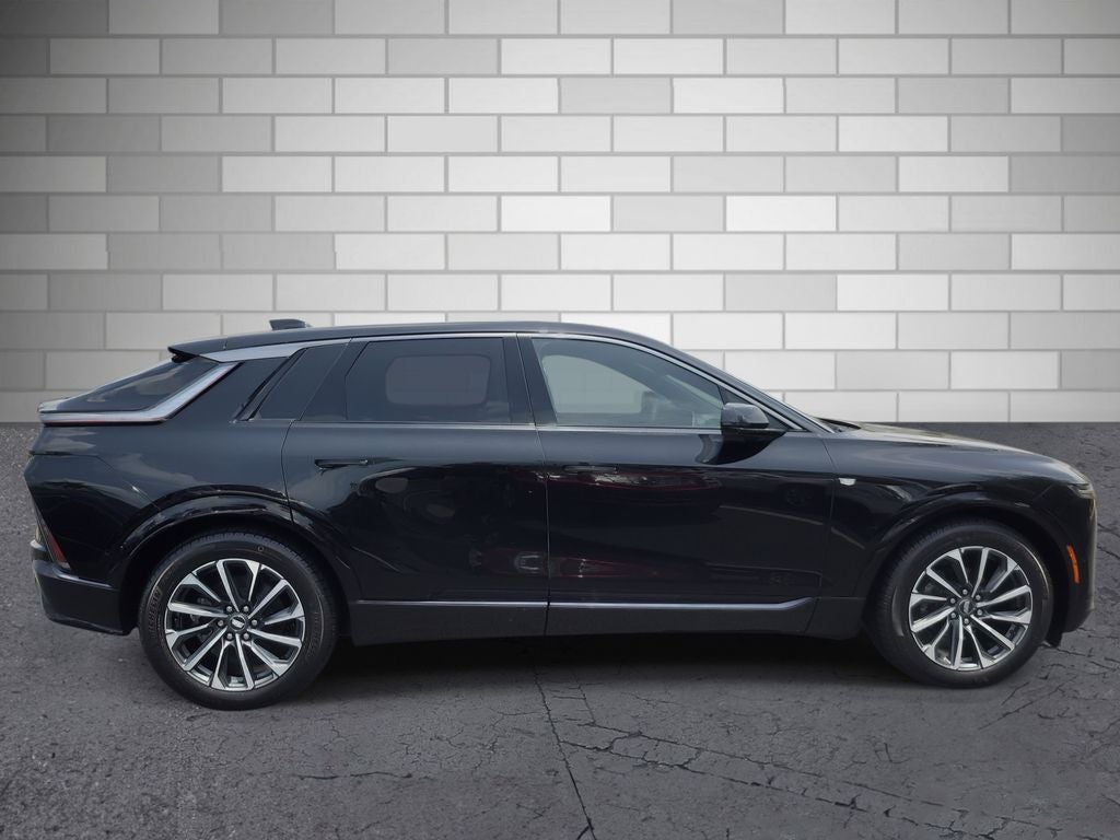2024 Cadillac LYRIQ Sport 3