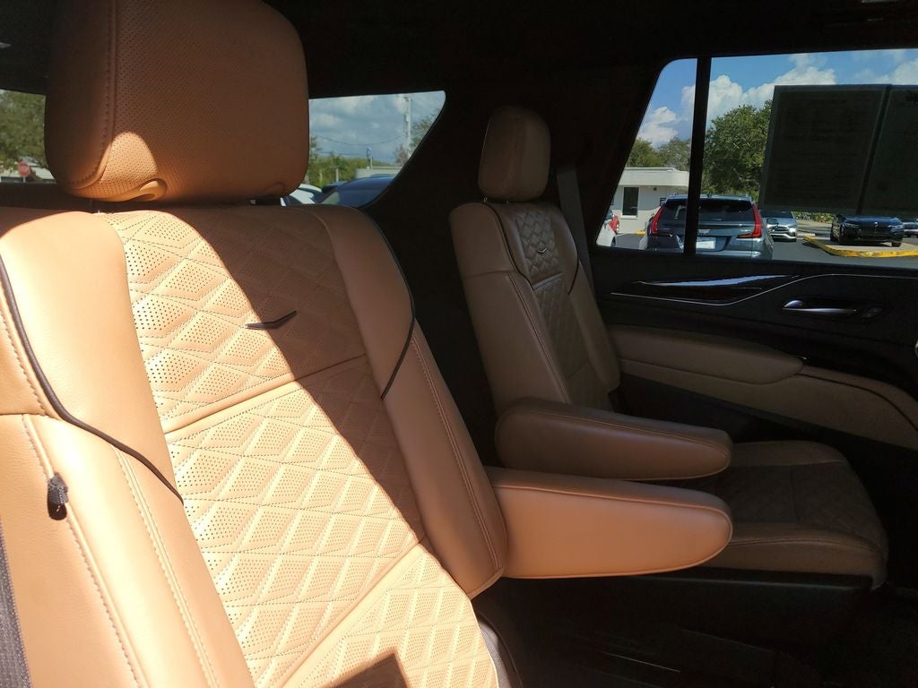 2021 Cadillac Escalade Premium Luxury