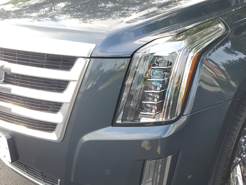2020 Cadillac Escalade Luxury