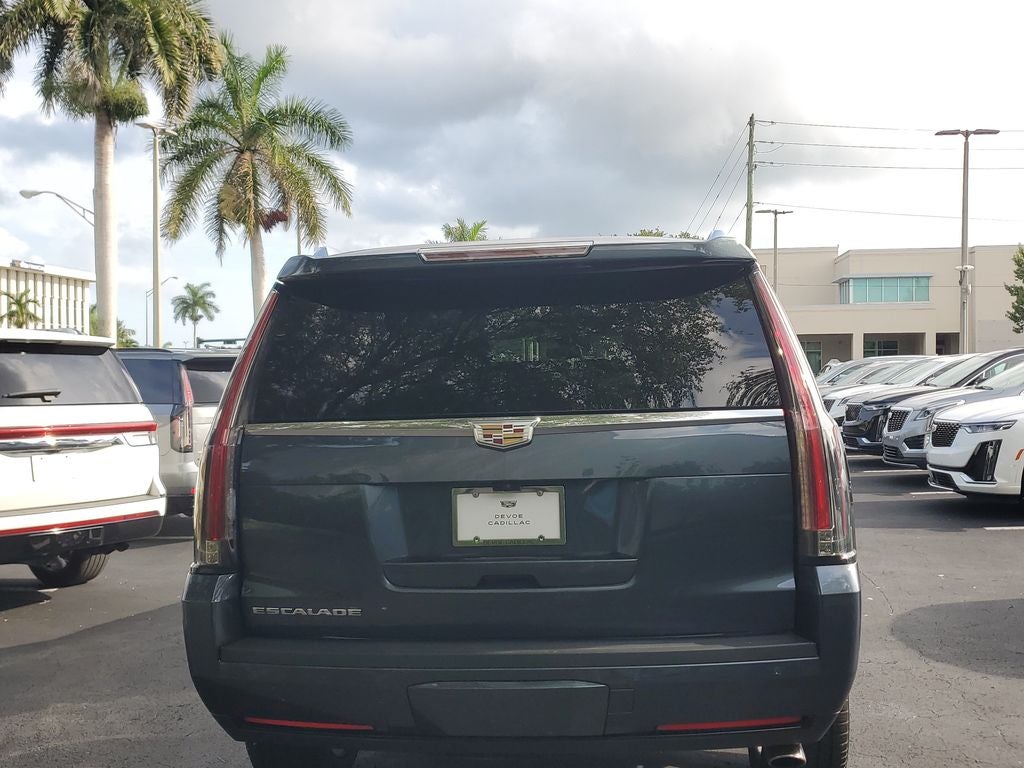 2020 Cadillac Escalade Luxury
