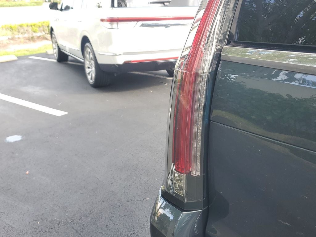 2020 Cadillac Escalade Luxury