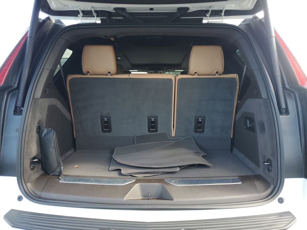 2022 Cadillac Escalade Premium Luxury