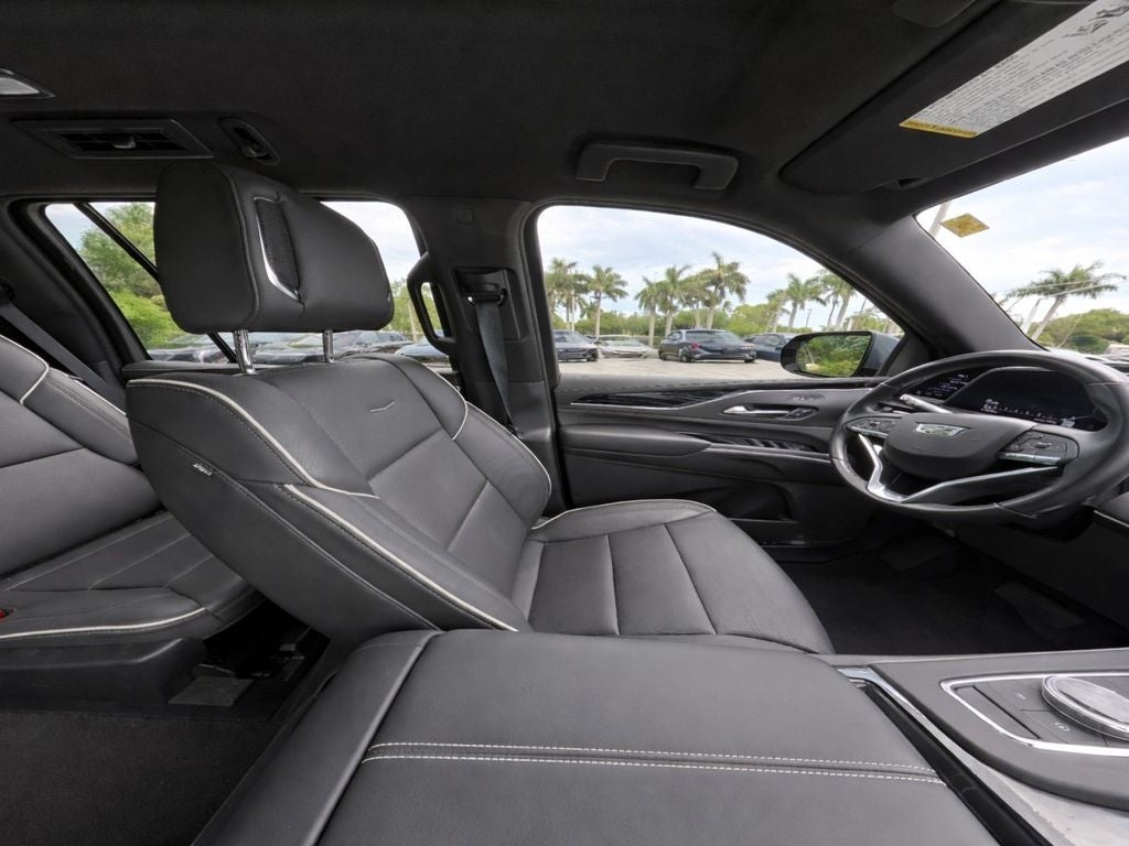 2023 Cadillac Escalade Sport