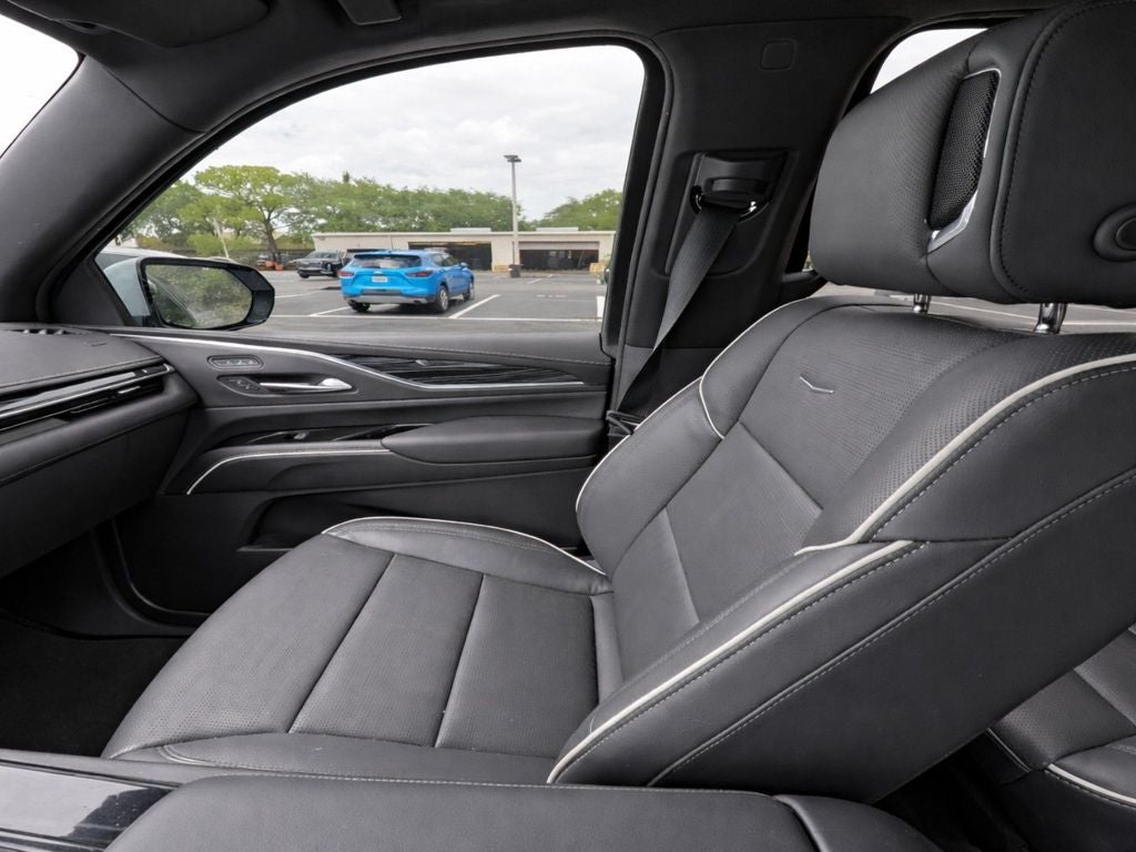 2023 Cadillac Escalade Sport