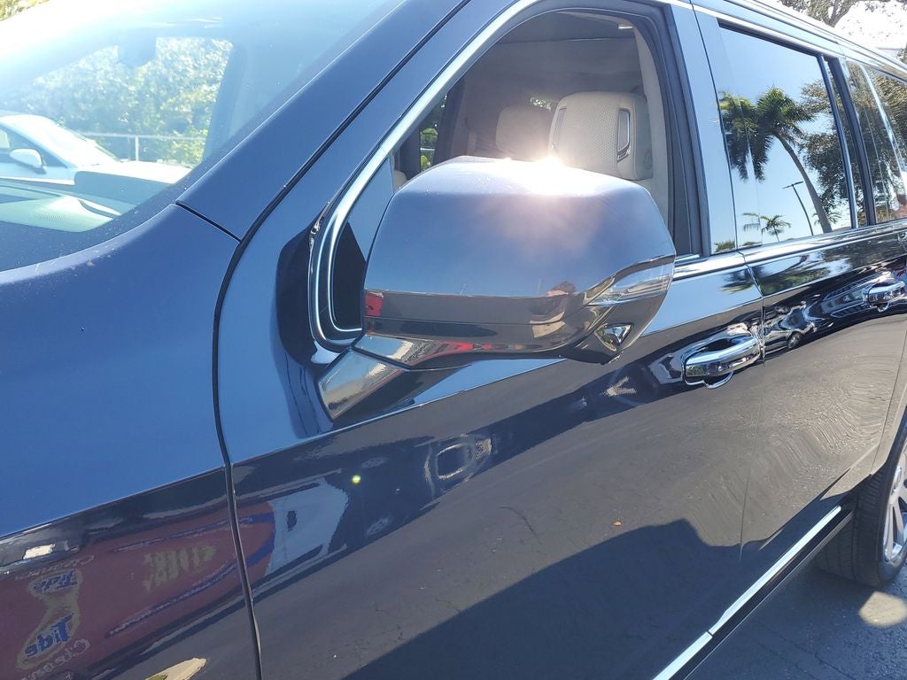 2022 Cadillac Escalade ESV Premium Luxury Platinum