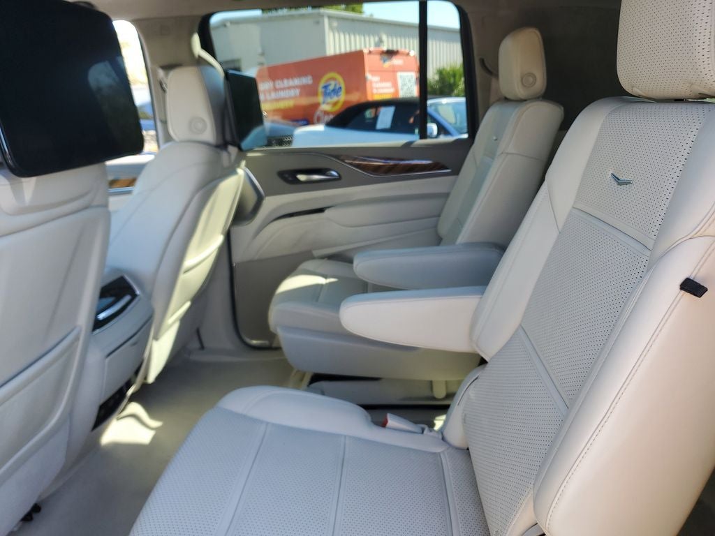 2022 Cadillac Escalade ESV Premium Luxury Platinum