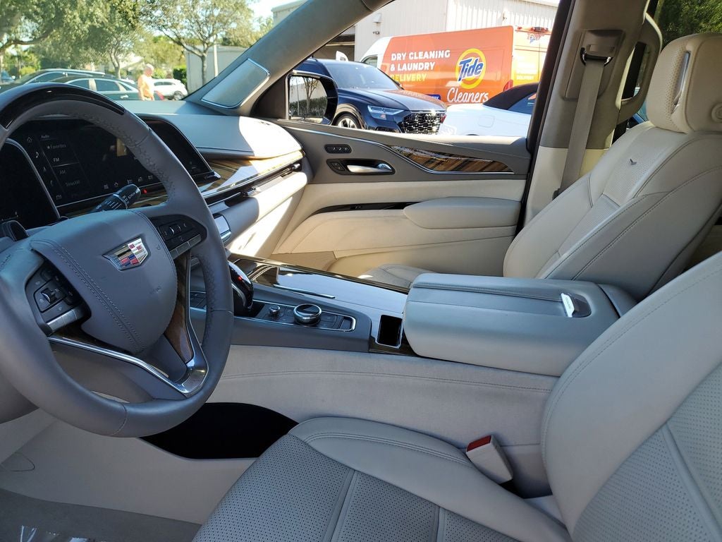 2022 Cadillac Escalade ESV Premium Luxury Platinum