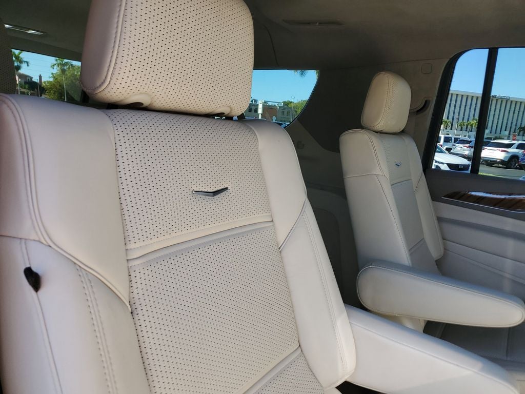 2022 Cadillac Escalade ESV Premium Luxury Platinum