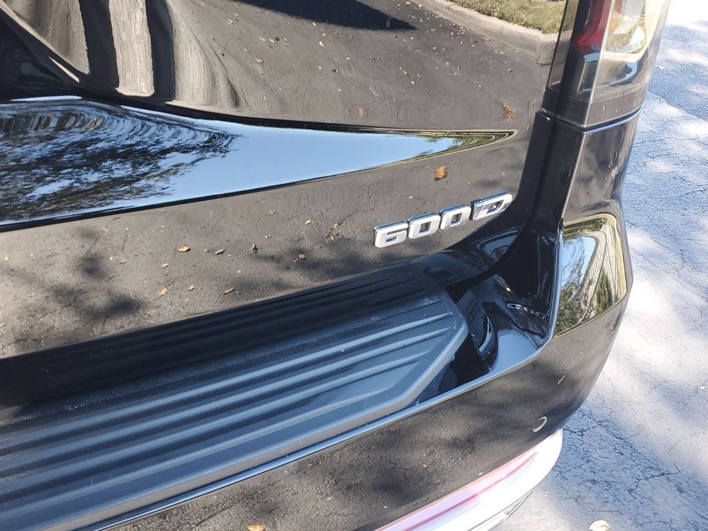 2023 Cadillac Escalade ESV Premium Luxury Platinum