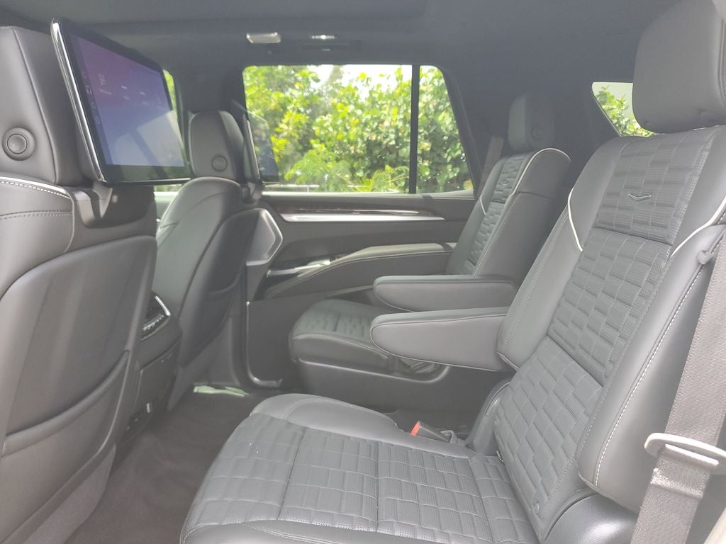 2025 Cadillac Escalade Sport Platinum