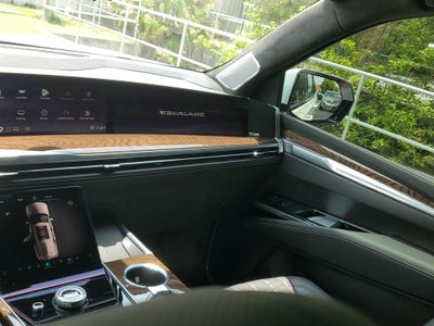 2025 Cadillac Escalade Sport Platinum