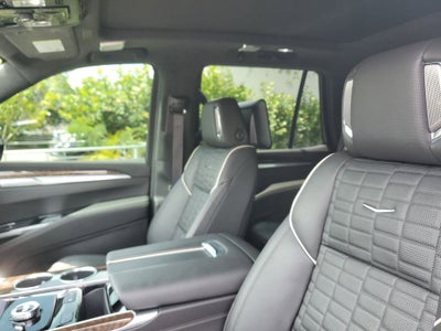 2025 Cadillac Escalade Sport Platinum