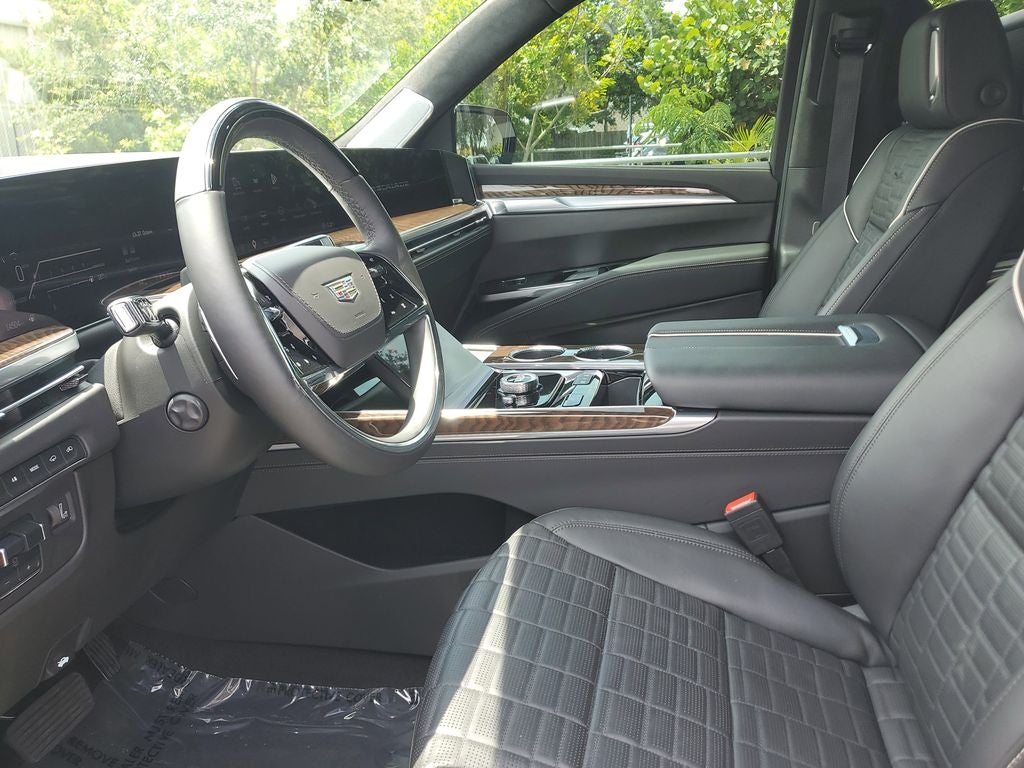 2025 Cadillac Escalade Sport Platinum