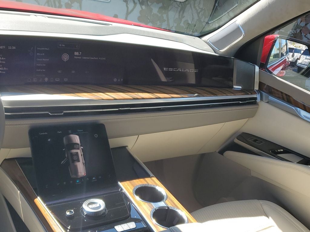 2025 Cadillac Escalade Sport Platinum