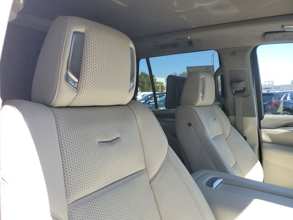 2025 Cadillac Escalade Sport Platinum