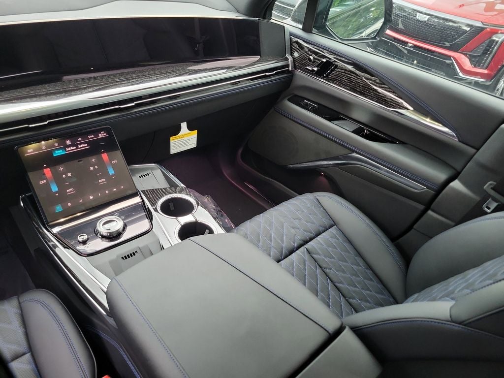 2025 Cadillac ESCALADE IQ Sport 1