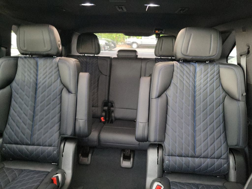 2025 Cadillac ESCALADE IQ Sport 1