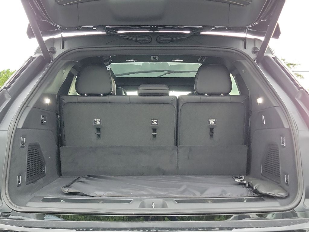 2025 Cadillac ESCALADE IQ Sport 1