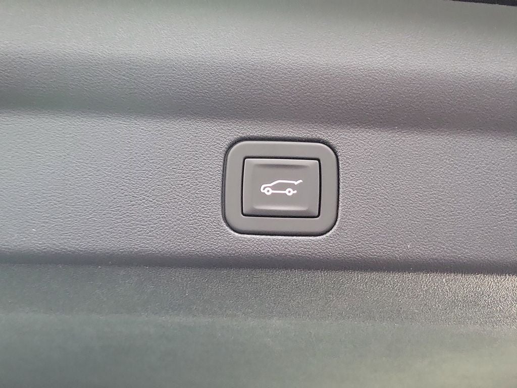 2025 Cadillac ESCALADE IQ Sport 1