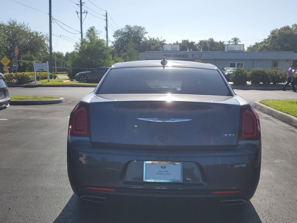 2019 Chrysler 300 Touring