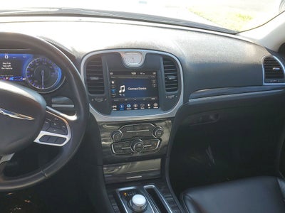 2019 Chrysler 300 Touring