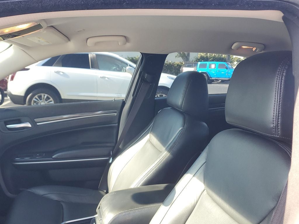 2019 Chrysler 300 Touring
