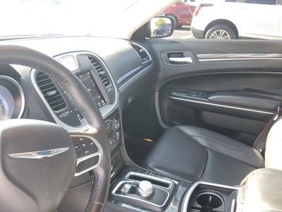 2019 Chrysler 300 Touring