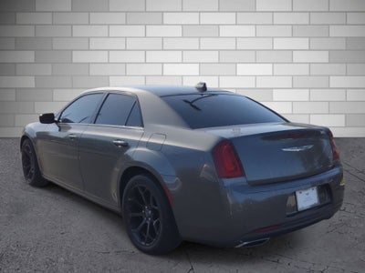 2019 Chrysler 300 Touring