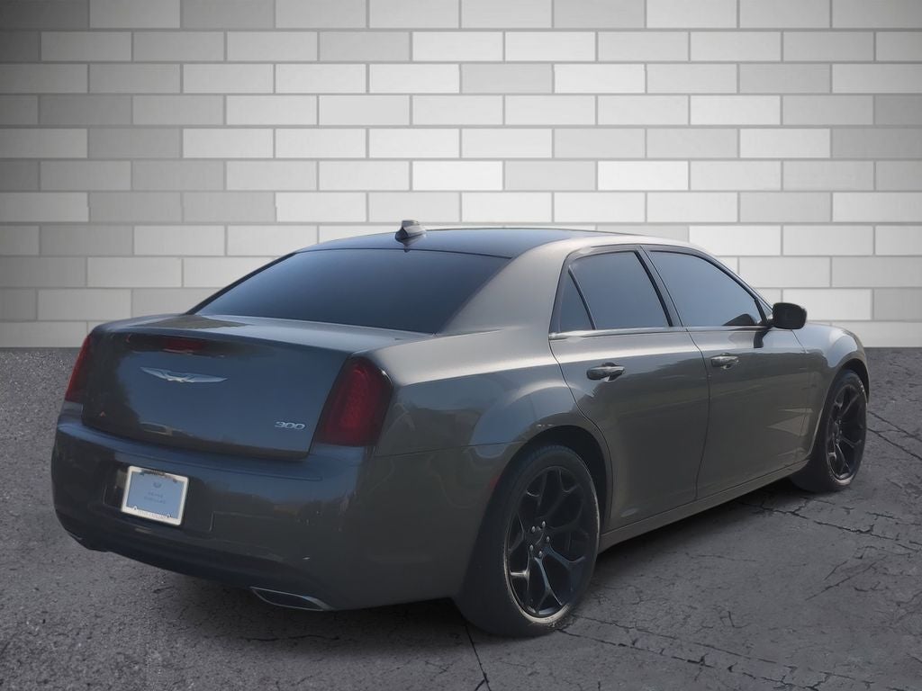 2019 Chrysler 300 Touring