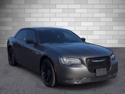 2019 Chrysler 300 Touring