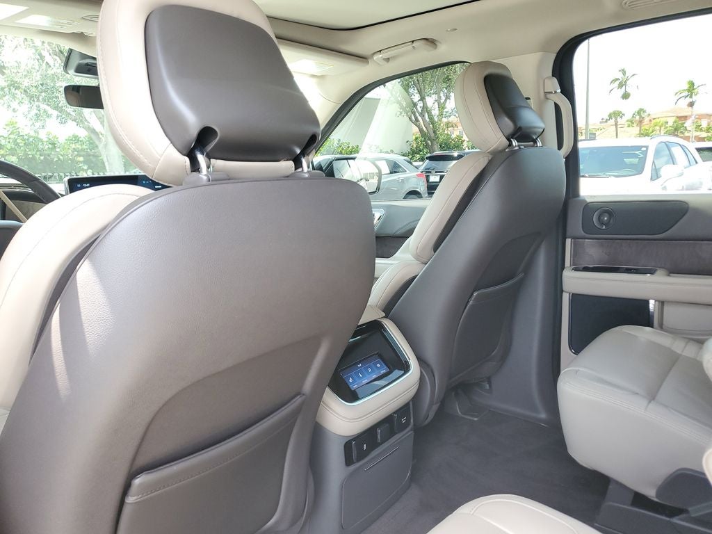 2024 Lincoln Navigator Premiere