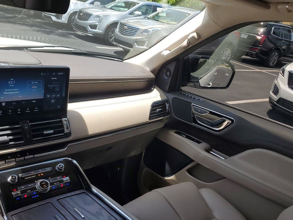 2024 Lincoln Navigator Premiere
