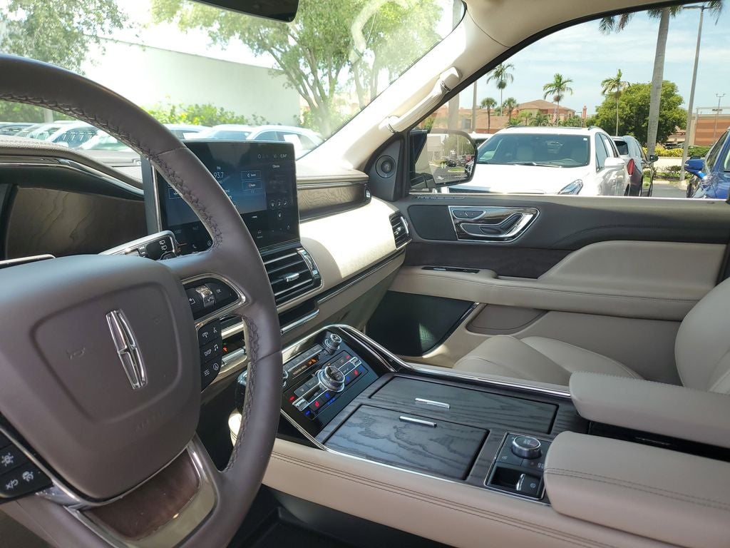 2024 Lincoln Navigator Premiere
