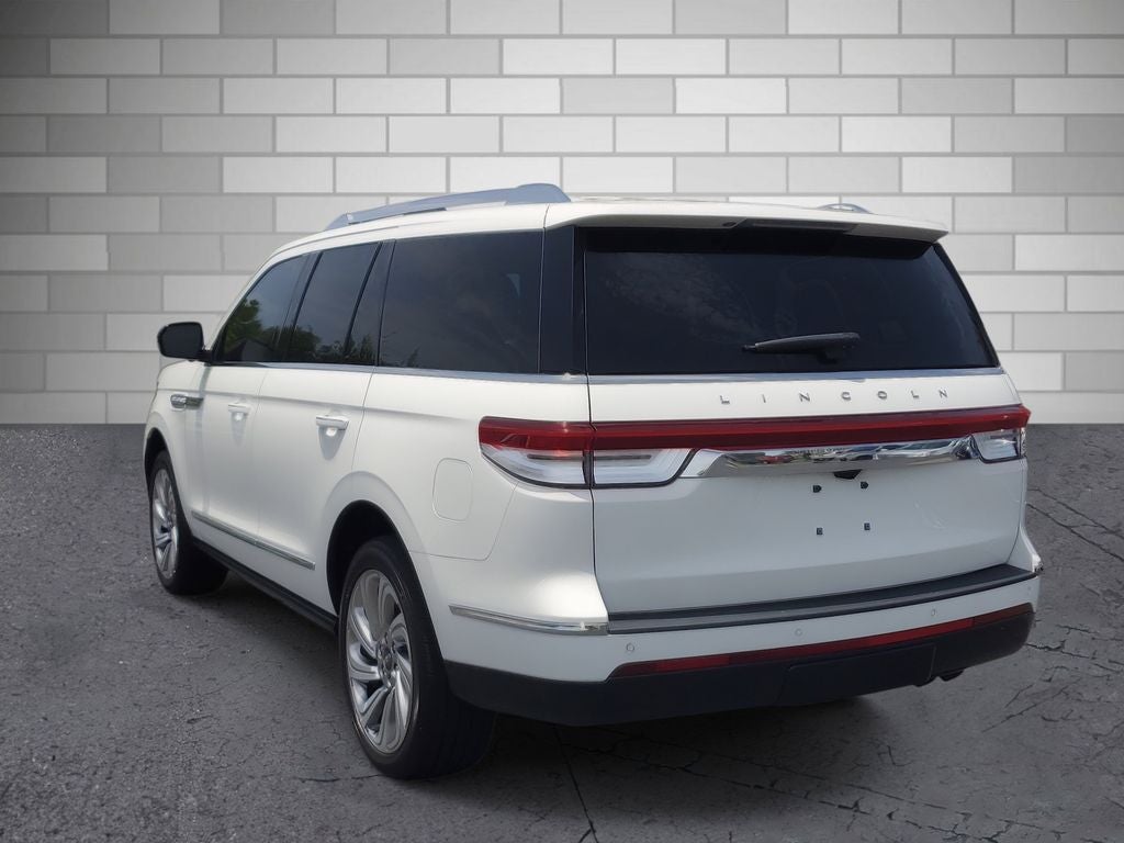 2024 Lincoln Navigator Premiere