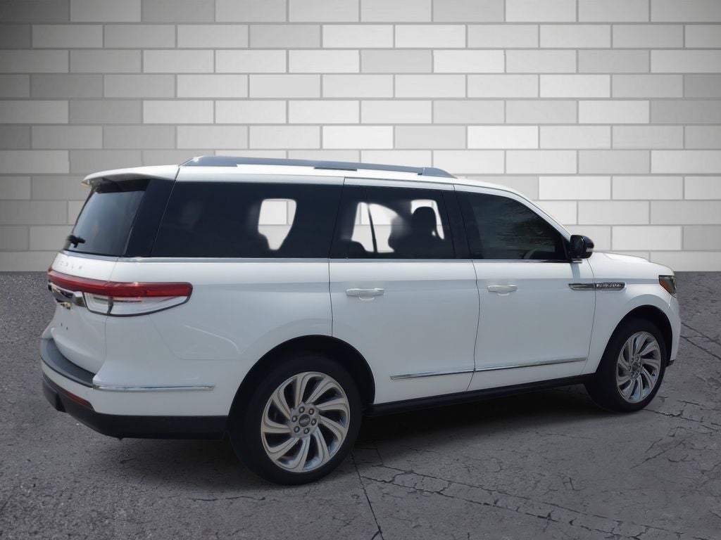 2024 Lincoln Navigator Premiere