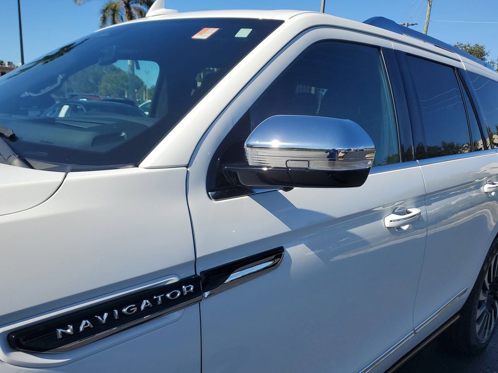2023 Lincoln Navigator Black Label