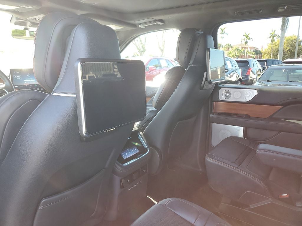 2023 Lincoln Navigator Black Label