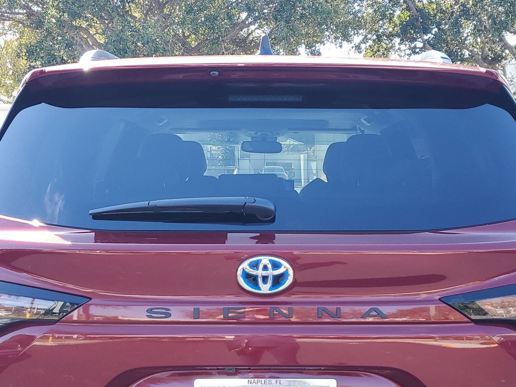 2025 Toyota Sienna XLE