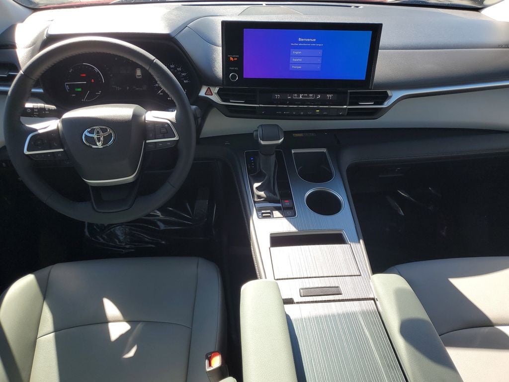 2025 Toyota Sienna XLE
