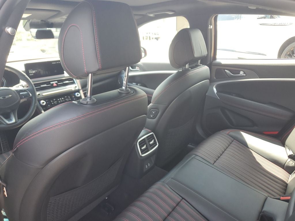 2024 Genesis G70 2.5T