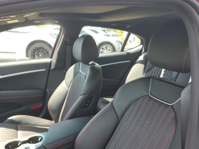 2024 Genesis G70 2.5T
