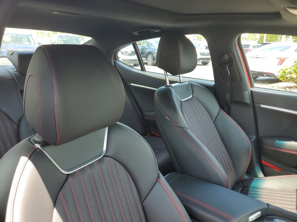2024 Genesis G70 2.5T