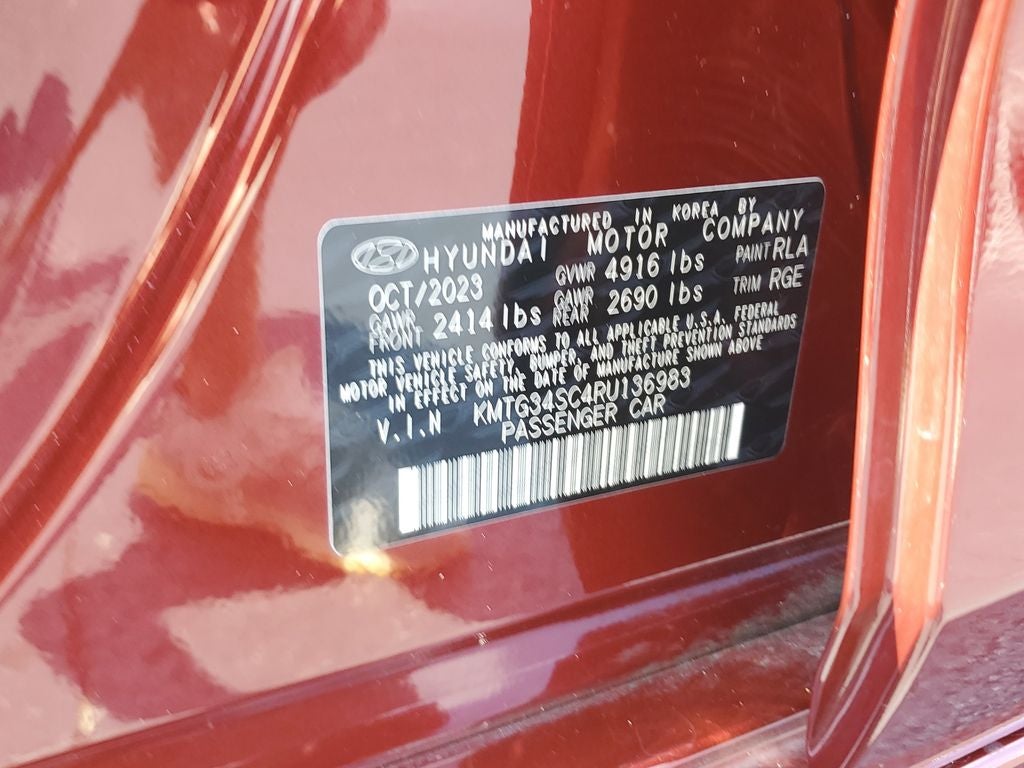 2024 Genesis G70 2.5T