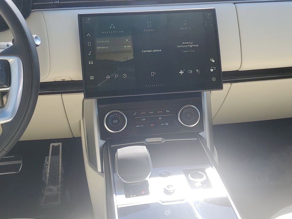 2023 Land Rover Range Rover SE