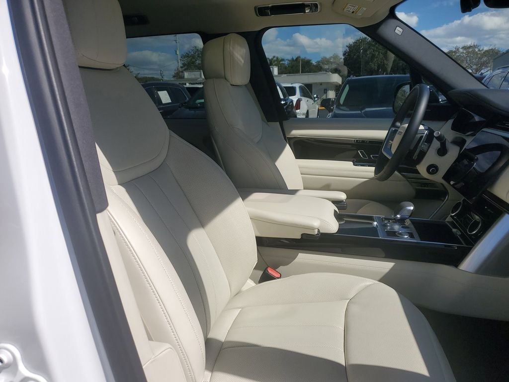 2023 Land Rover Range Rover SE