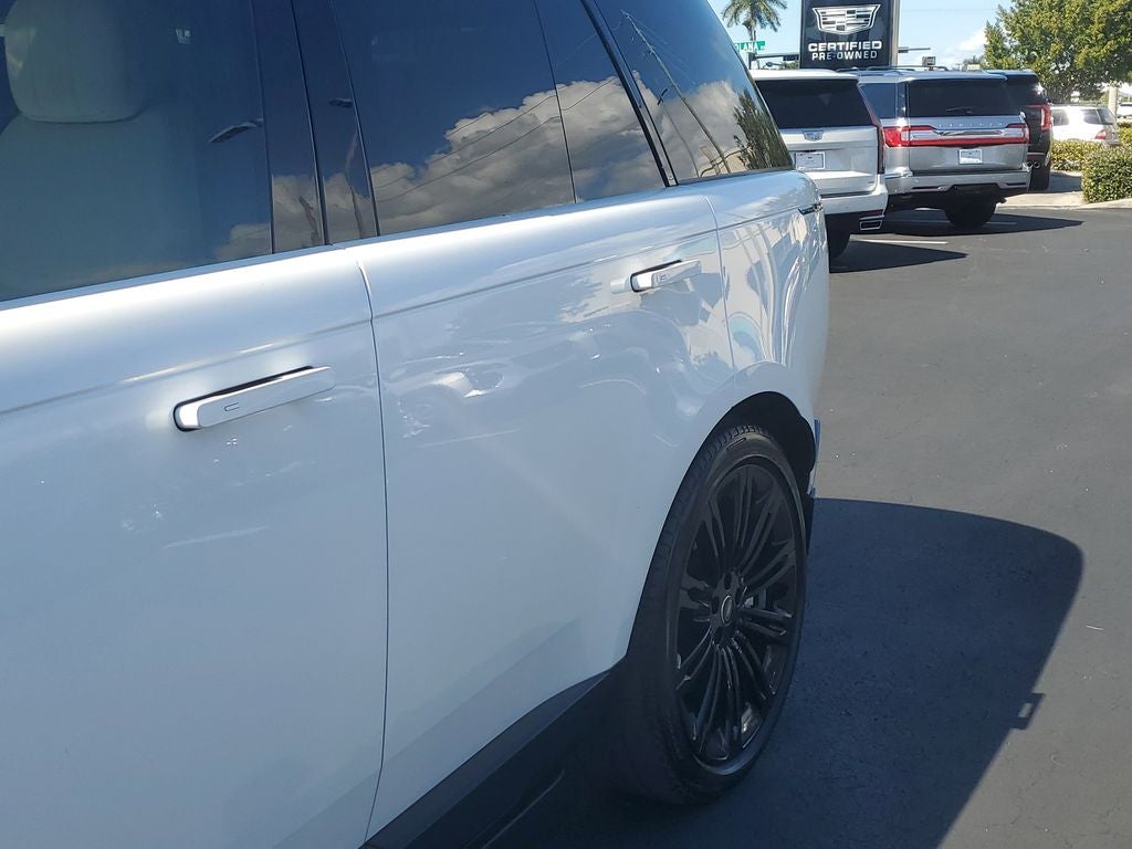 2023 Land Rover Range Rover SE