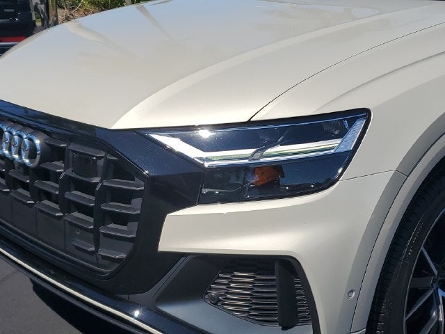 2022 Audi Q8 Premium Plus
