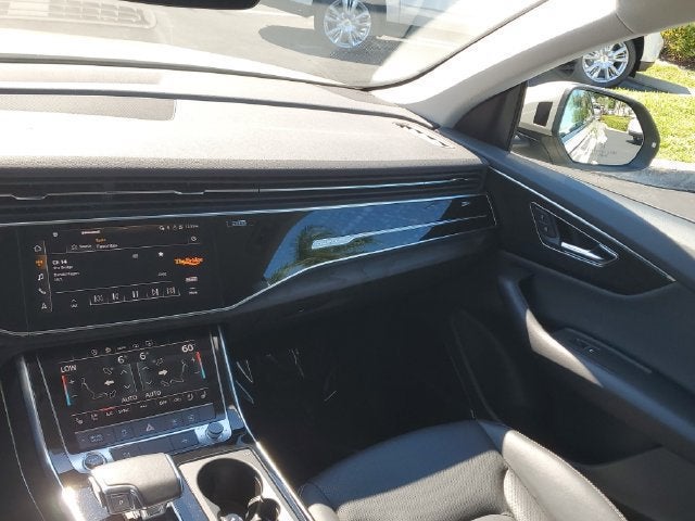2022 Audi Q8 Premium Plus